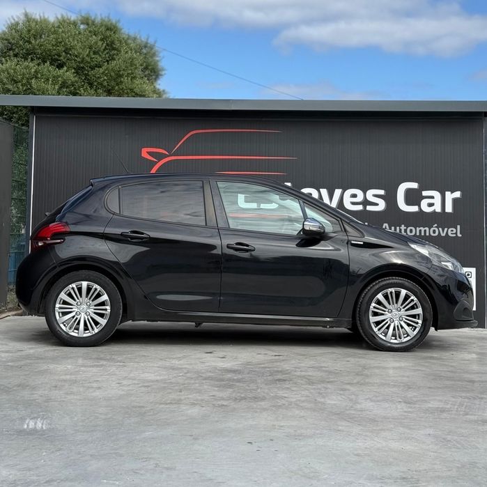 Peugeot 208 1.6 BlueHDi Style