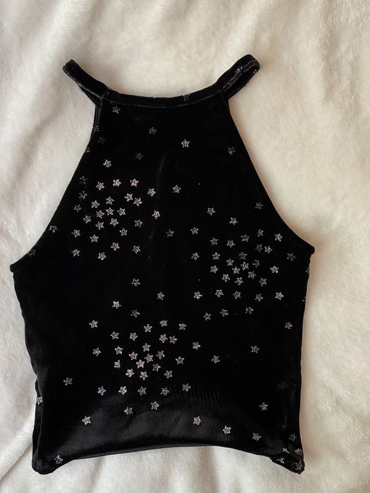 Чорний велюровий топ з зірками