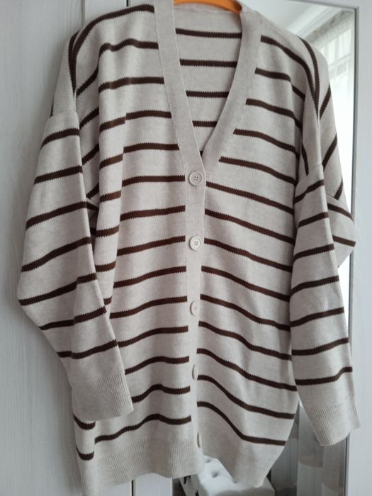Трикотажна кофта нова 52р