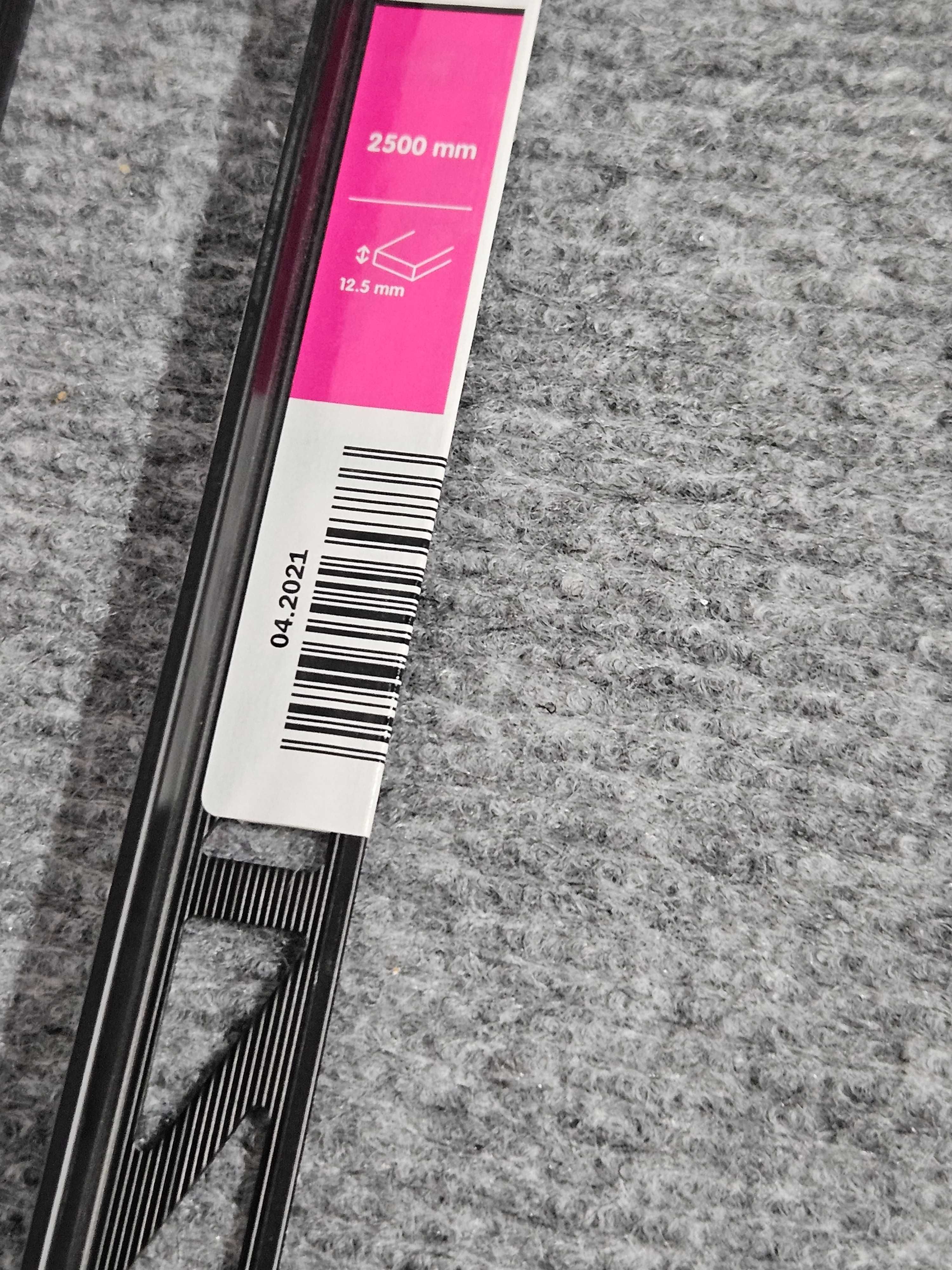 Profil narożny aluminiowy Diall 12,5 mm zewnętrzny czarny mat 2,5 m