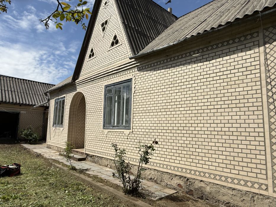 Продається будинок з 3-ома видами опалення Бершадь
