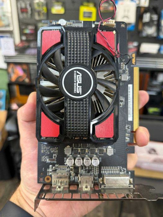 Відеокарта ASUS AMD Radeon RX 550 4Gb