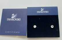 Brincos Swarovski novos e na caixa