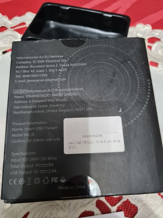 Ładowarka USB 8-portowa + kabel ładujący 1.2 M