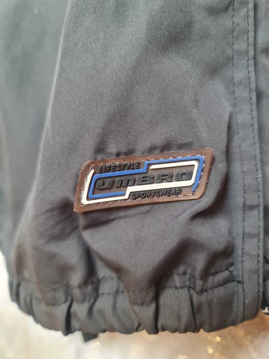 Spodnie sportowe Umbro czarne