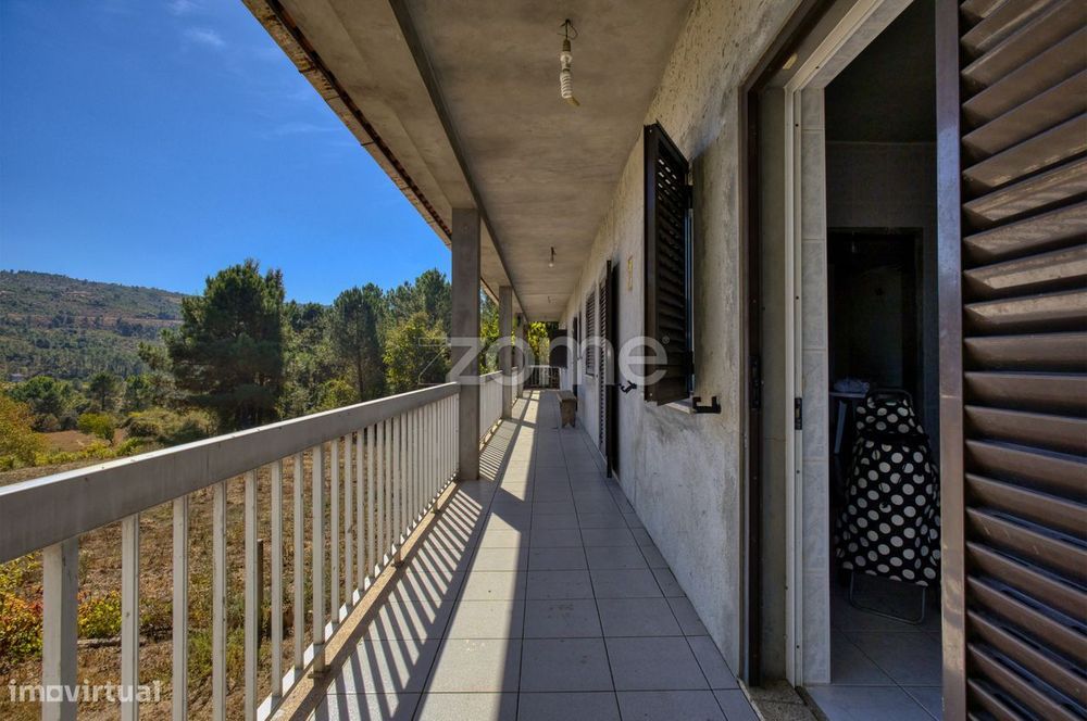 Quinta área total de 3.4 hectares em Vidago