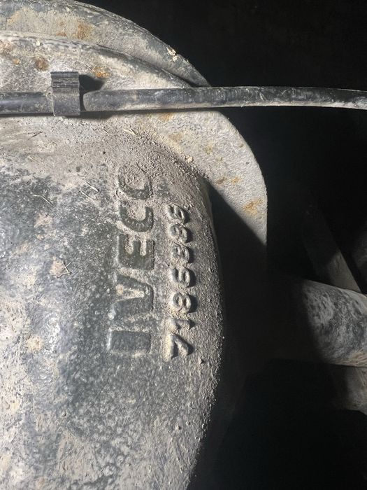 Iveco daily  35s12 tylny most kom.z kołami i resorami z automatu 40:9