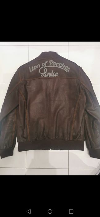 Blusão lion of porches