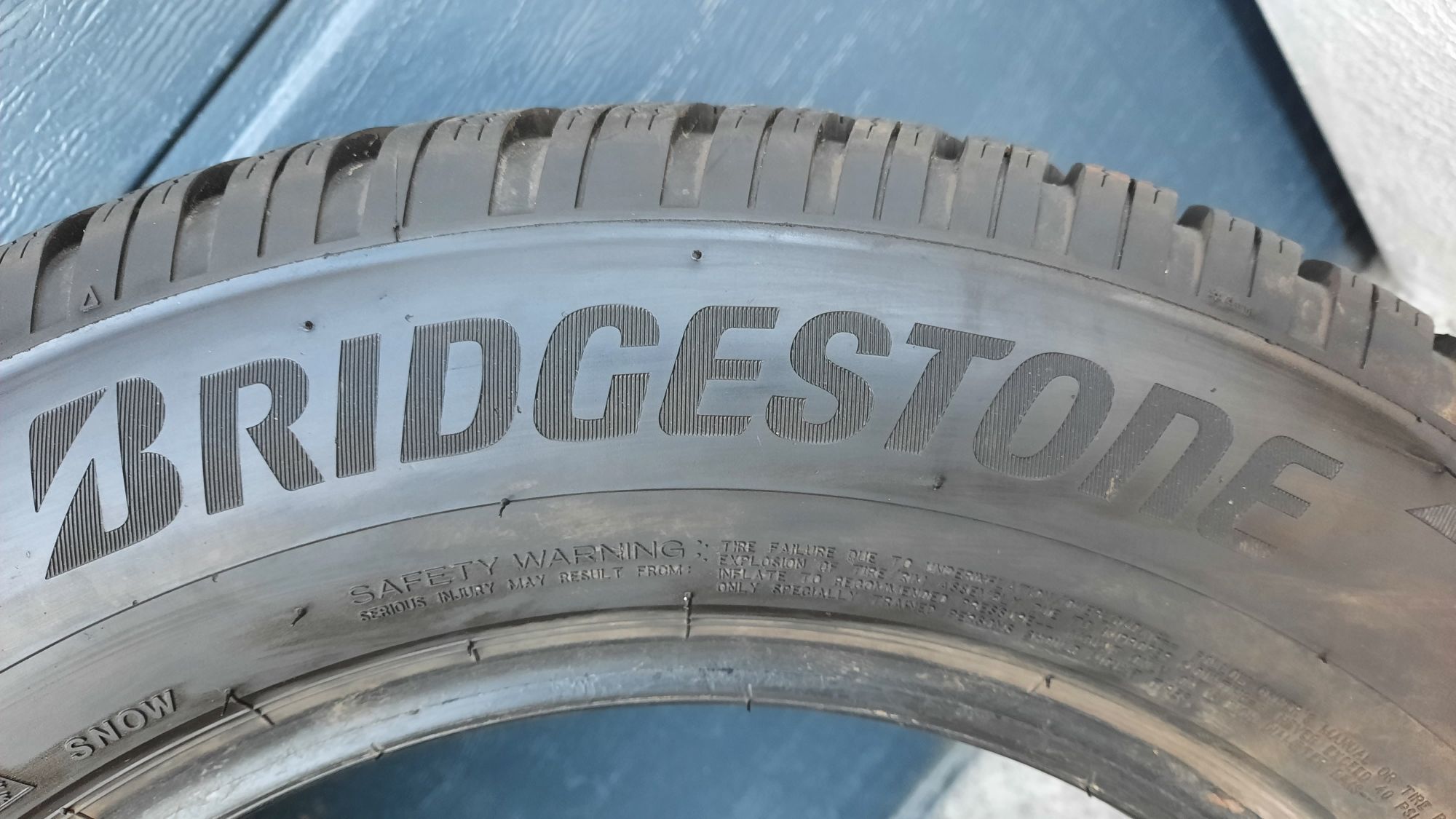 Bridgestone 215/65 R16 Blizzak 2020 bieżnik 7 mm