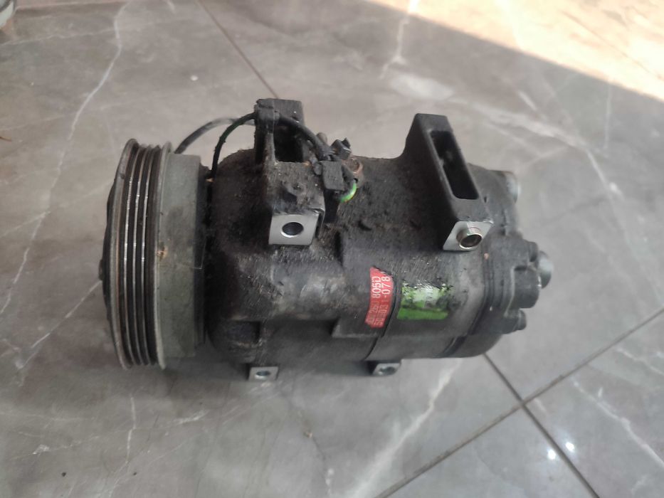 Sprężarka klimatyzacji Audi A4 B5 VW PASSAT B5