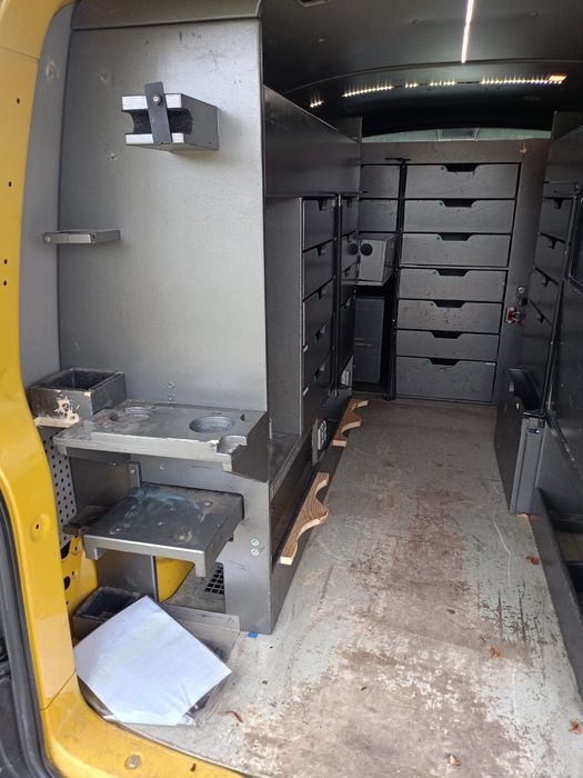 zabudowa serwisowa volkswagen transporter t5 t4 t6 t7 vivaro trafic