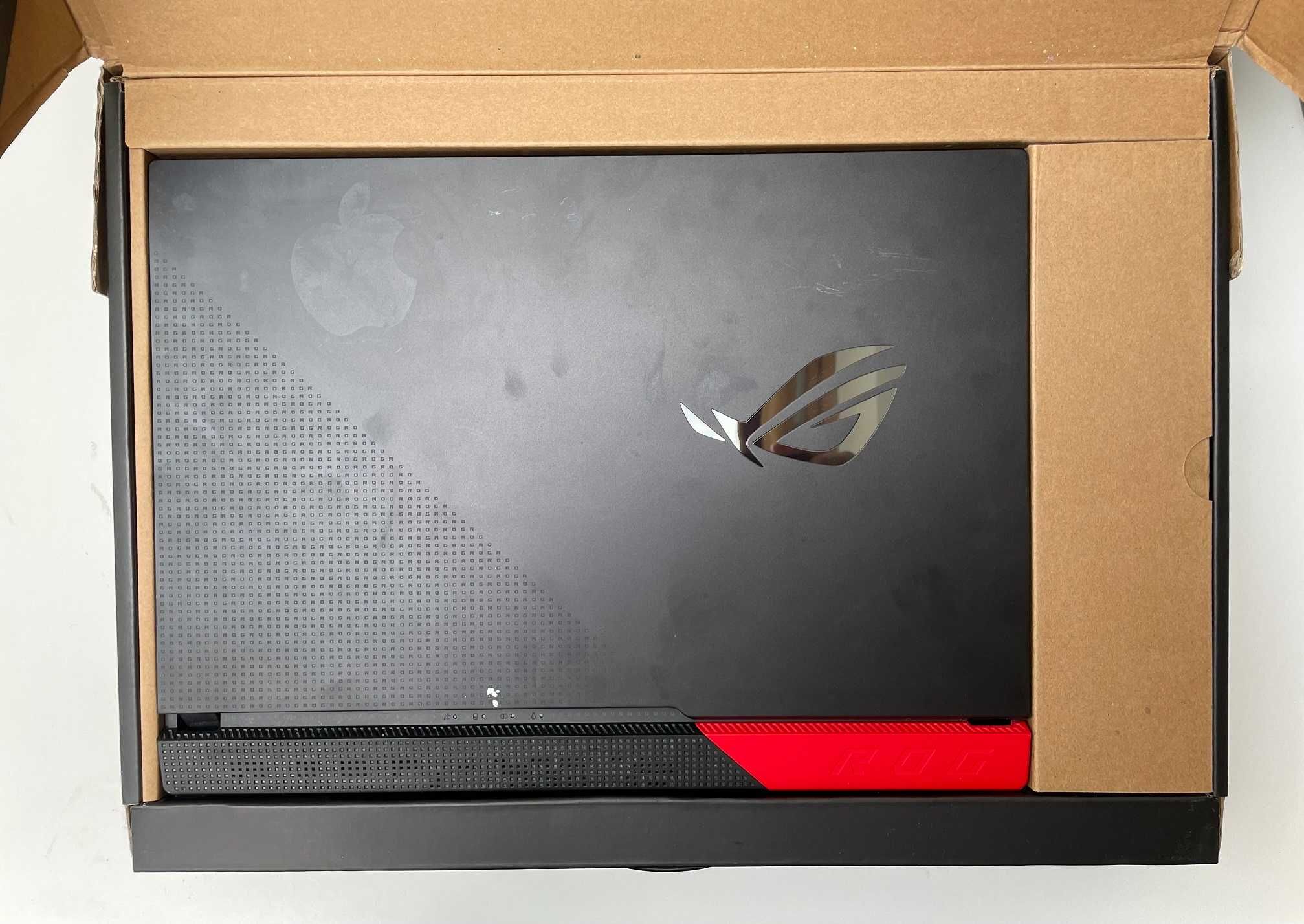 Laptop Asus ROG Strix G15 R9-5900HX 16GB RAM 512GB SSD GeForce RTX3060