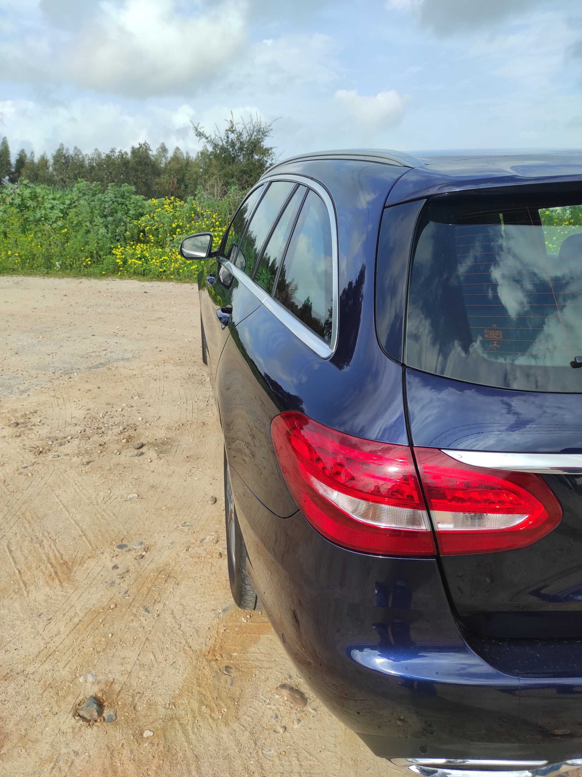 Mercedes-Benz C 220 BlueTEC Avantgarde – IMPECÁVEL