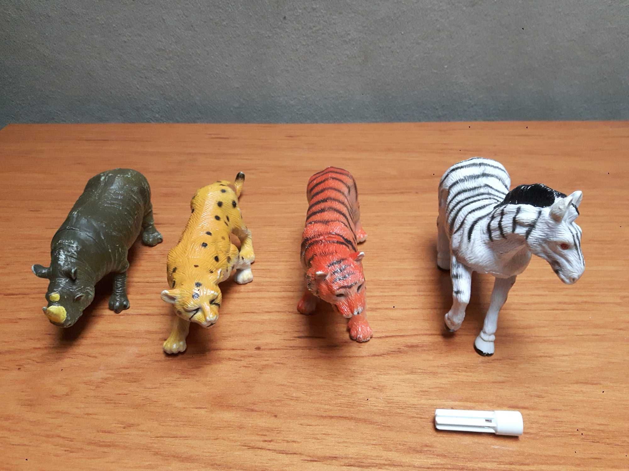 Brinquedos / Figuras / Miniaturas - Animais zebra, tigre, chita, rino