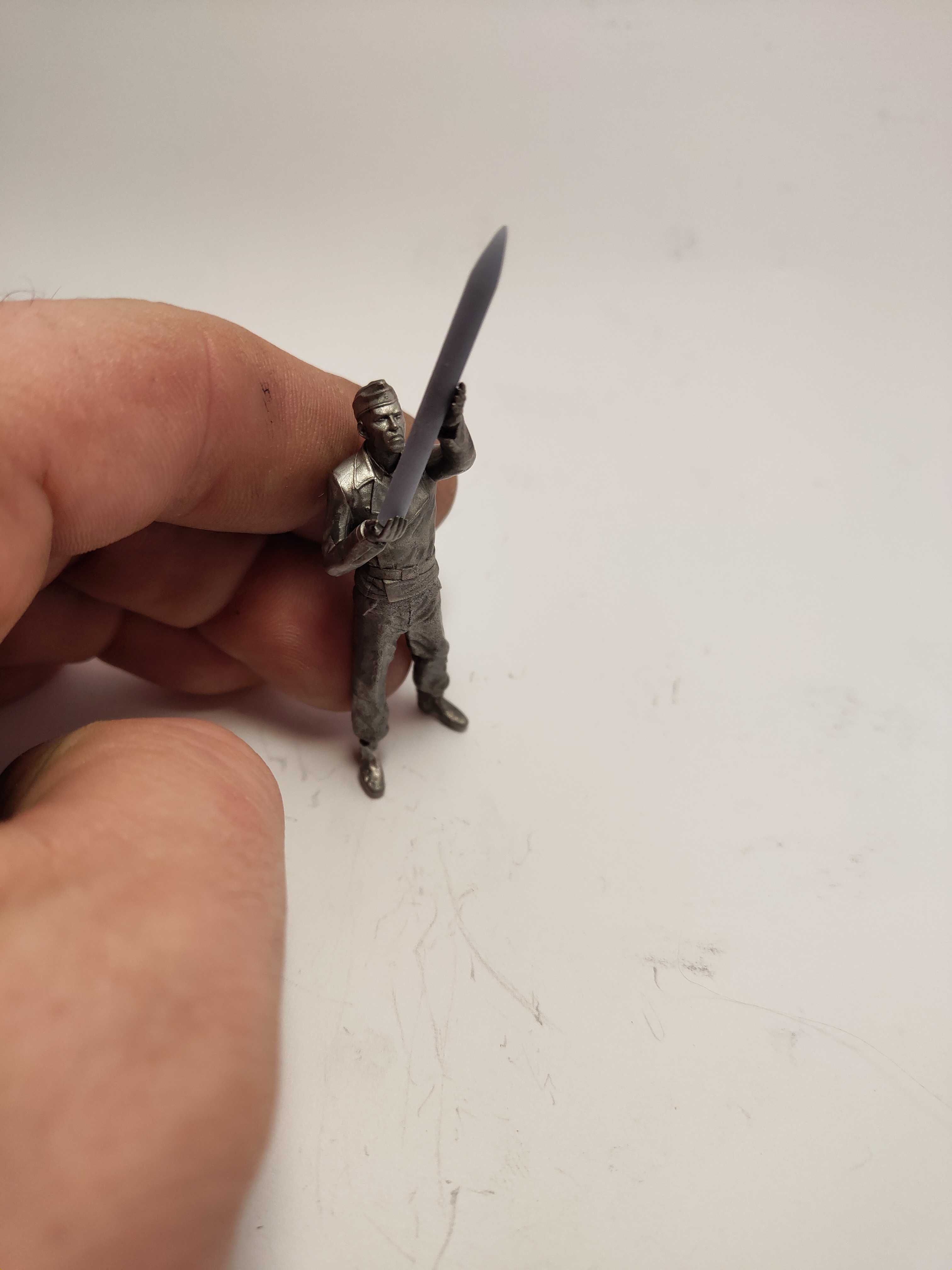 Metalowe figurki żołnierzy niemieckich w skali 1/35