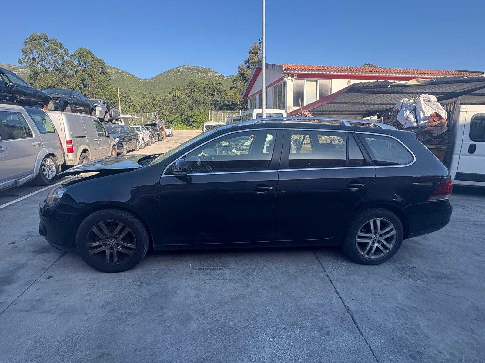 SALVADO VOLKSWAGEN GOLF 2010