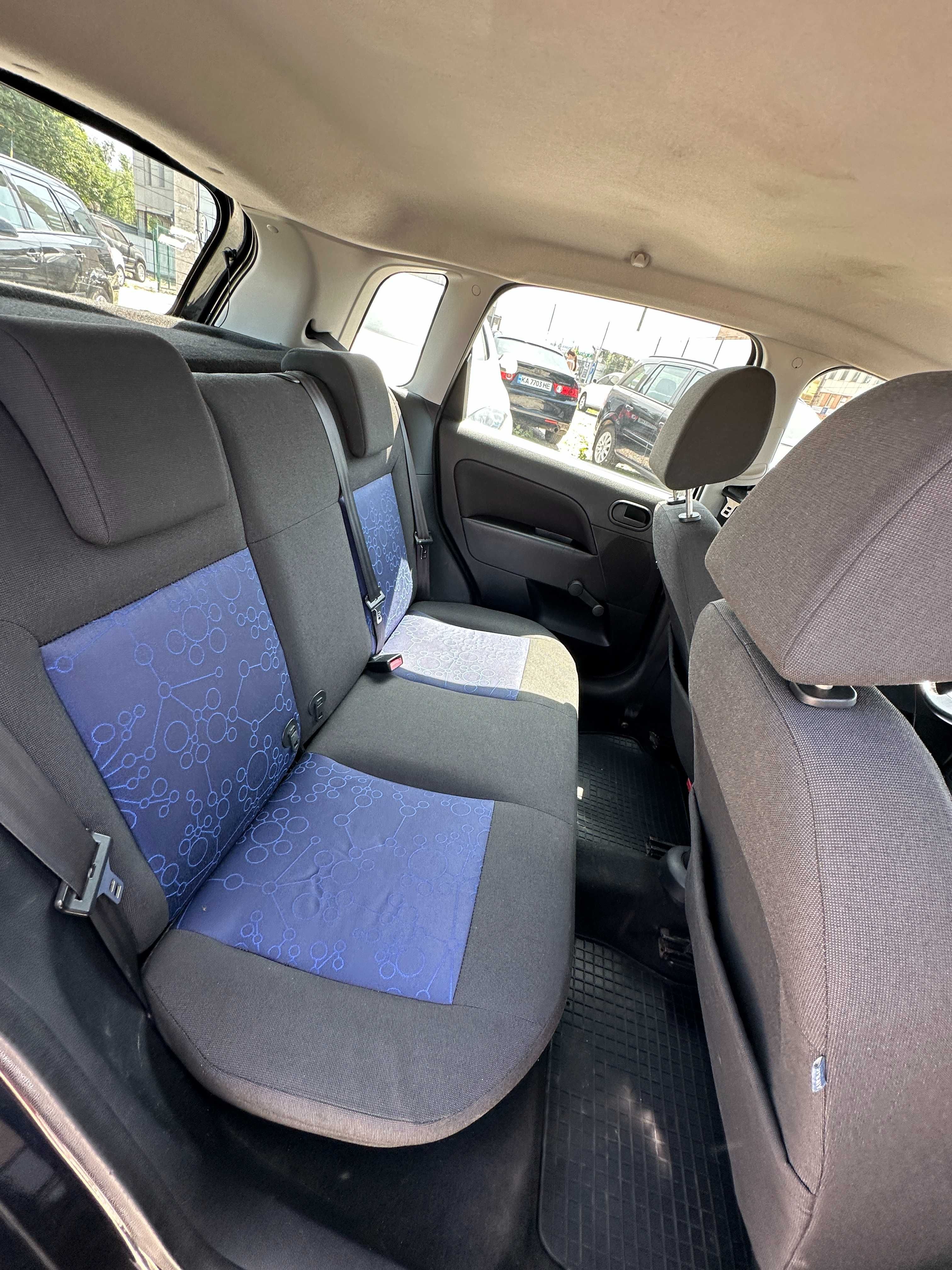 Продам Ford Fiesta 2007 рік можлива розстрочка,кредит,обмін!