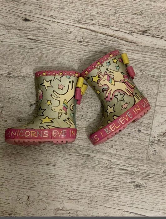 Резиновые сапоги Tu единорог
Цвет бронзовый, розовый
Размер 23/ 4