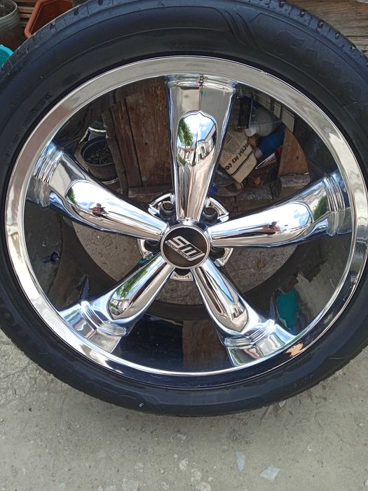 Диски R22x9.5 5x127 Jeep Dodge + резина