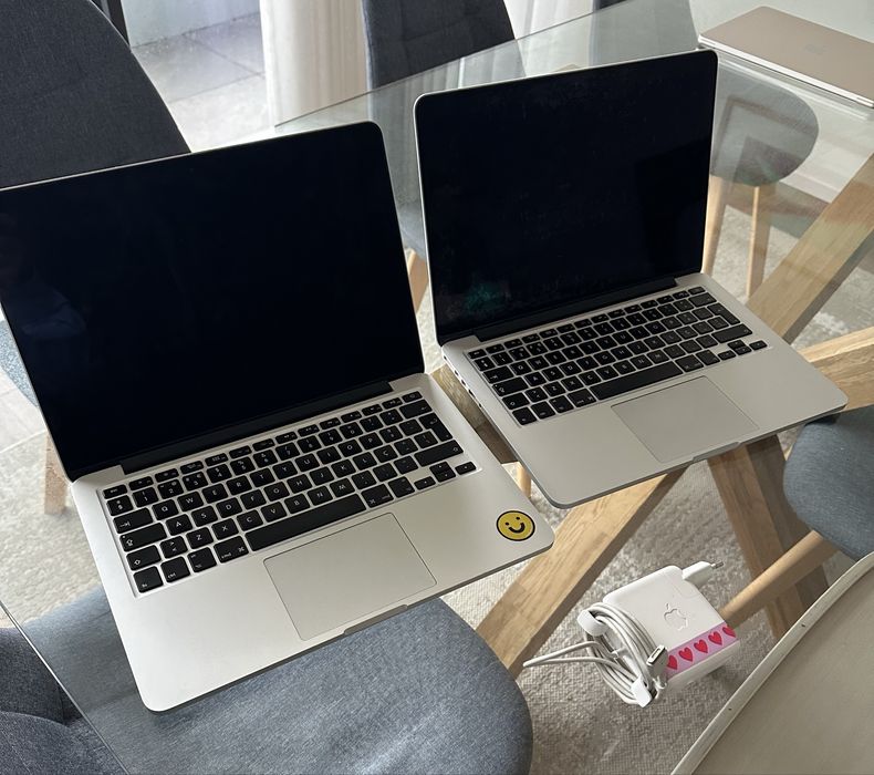 2 macbook pro retina 2013 + 1 carregador. Em perfeito funcionamento.