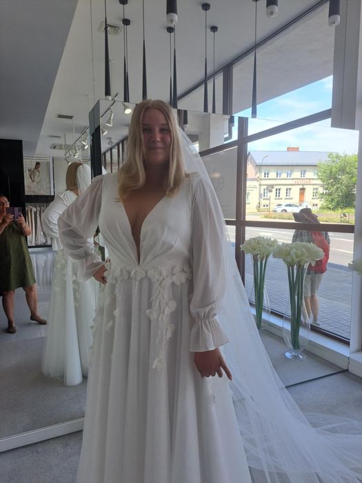 Suknia ślubna proj. Katy Corso