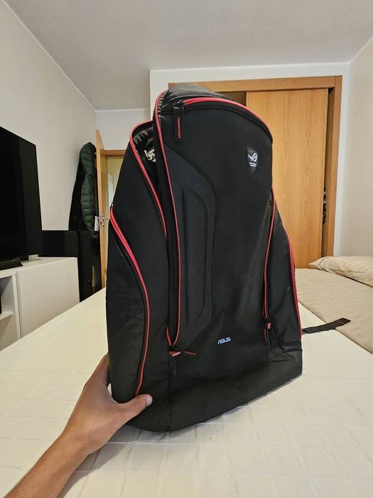 Mochila gamer ASUS ROG Shuttle 2