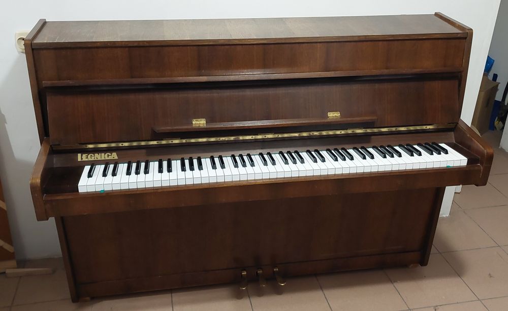 Pianino marki 'Legnica'