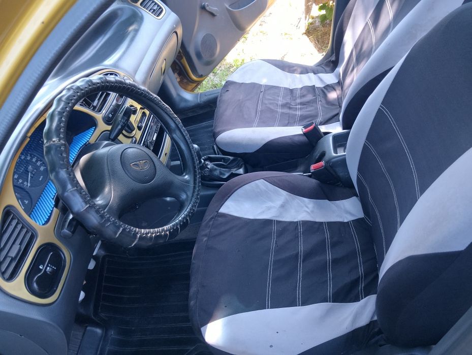 Продам сенс 1.3 в хорошому стані