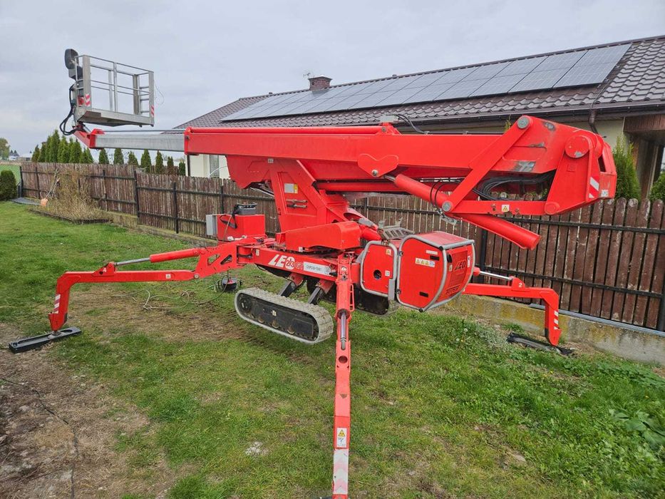 Podnosnik na gąsienicach Teupen Leon 23 gt