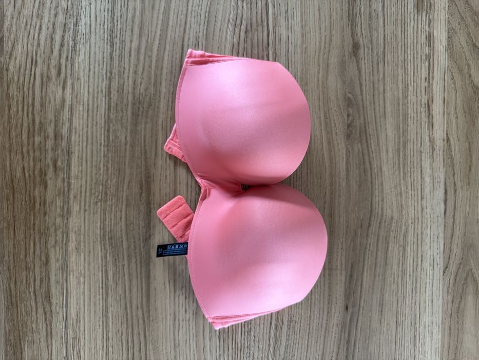 Biustonosz nowy 70D UK 32D strapless brytyjskiej firmy Wonderbra