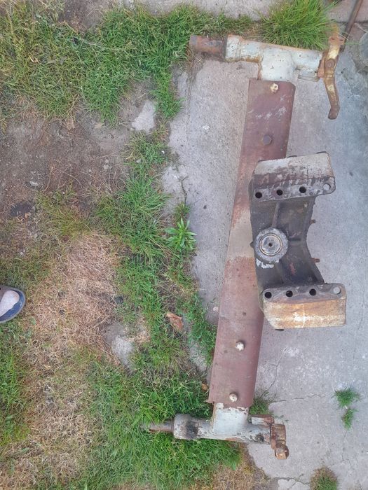 Wspornik Oś miekka płaska ursus okrągła piasty  c-4011 c-355 c-360