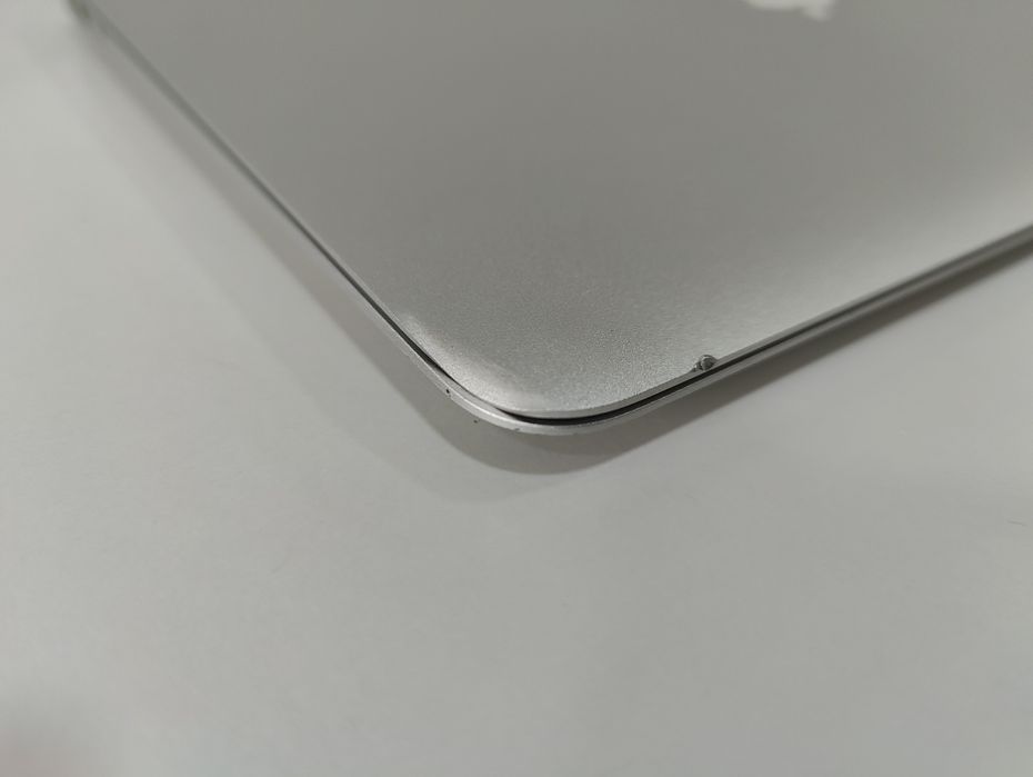 Apple MacBook Air A1369