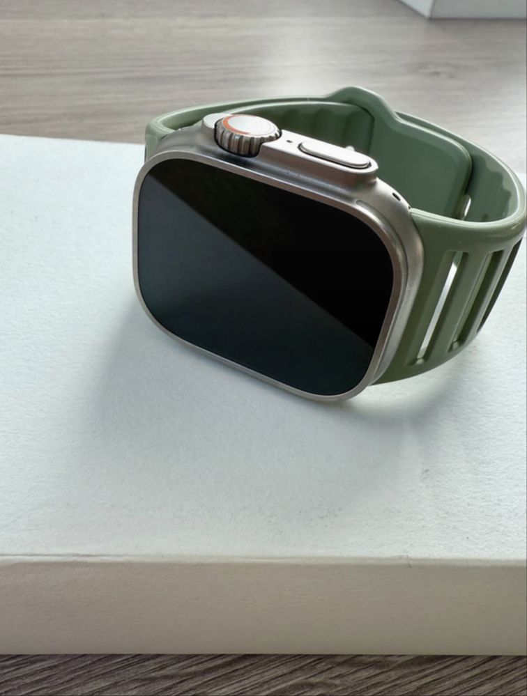 Apple watch ultra 49mm titanium GPS+celular