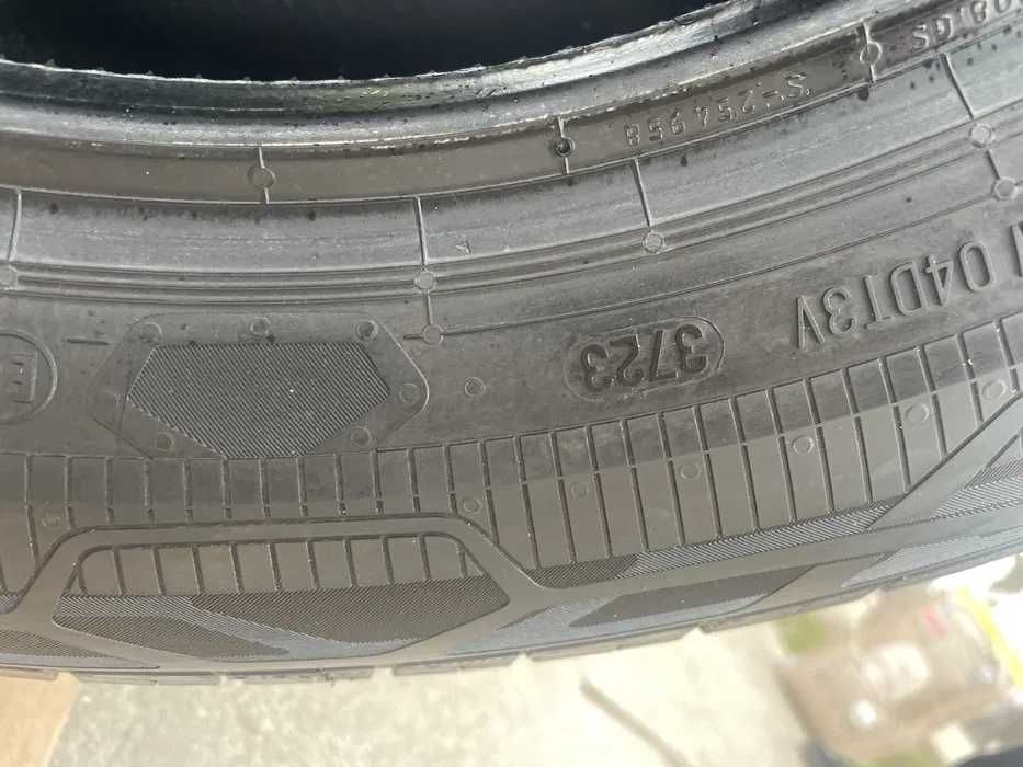 Шини гума колеса 215/60 r17c Continental літо (НОВІ )