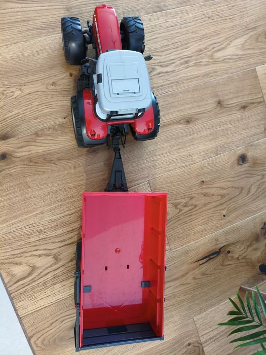 Traktor Bruder Massey Ferguson 7480