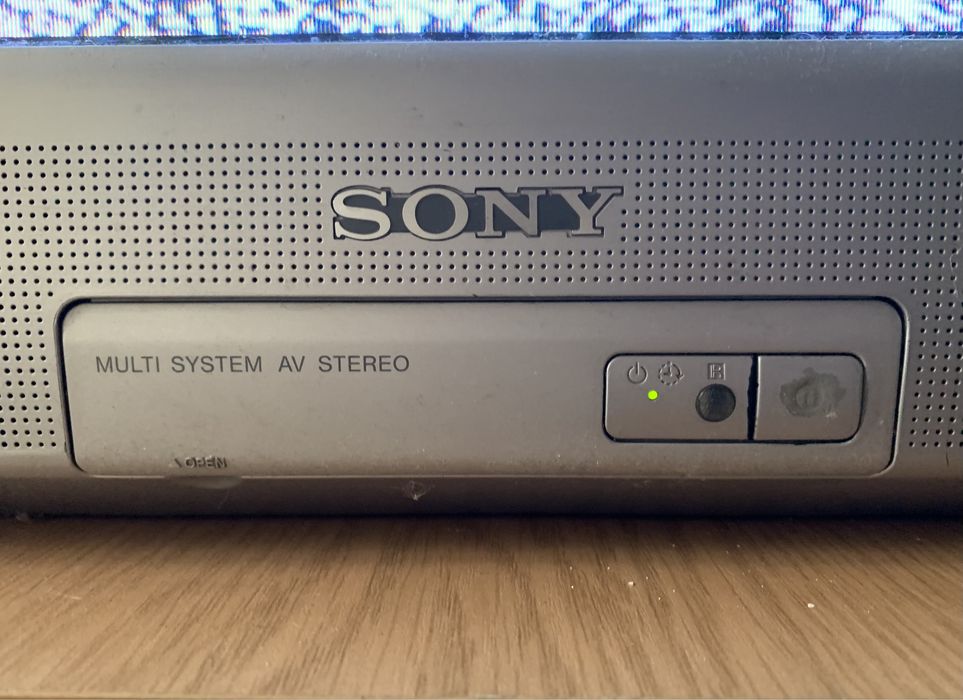 Телевізор Sony KV-BT21M80