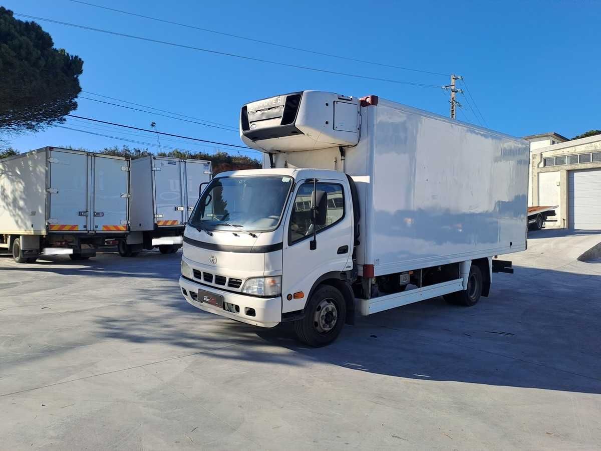 Toyota Dyna  L CS 75.38, 2007 nacional 5500€ + IVA