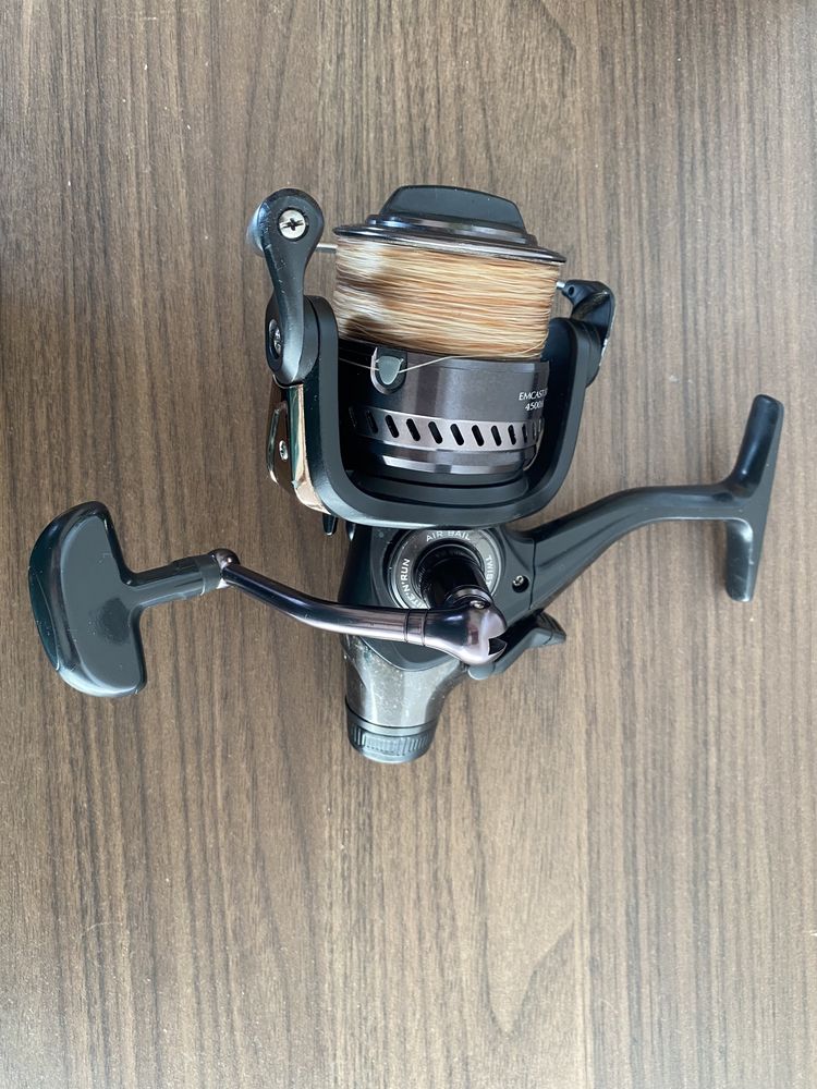 kołowrotek Daiwa Emcast 4500BR