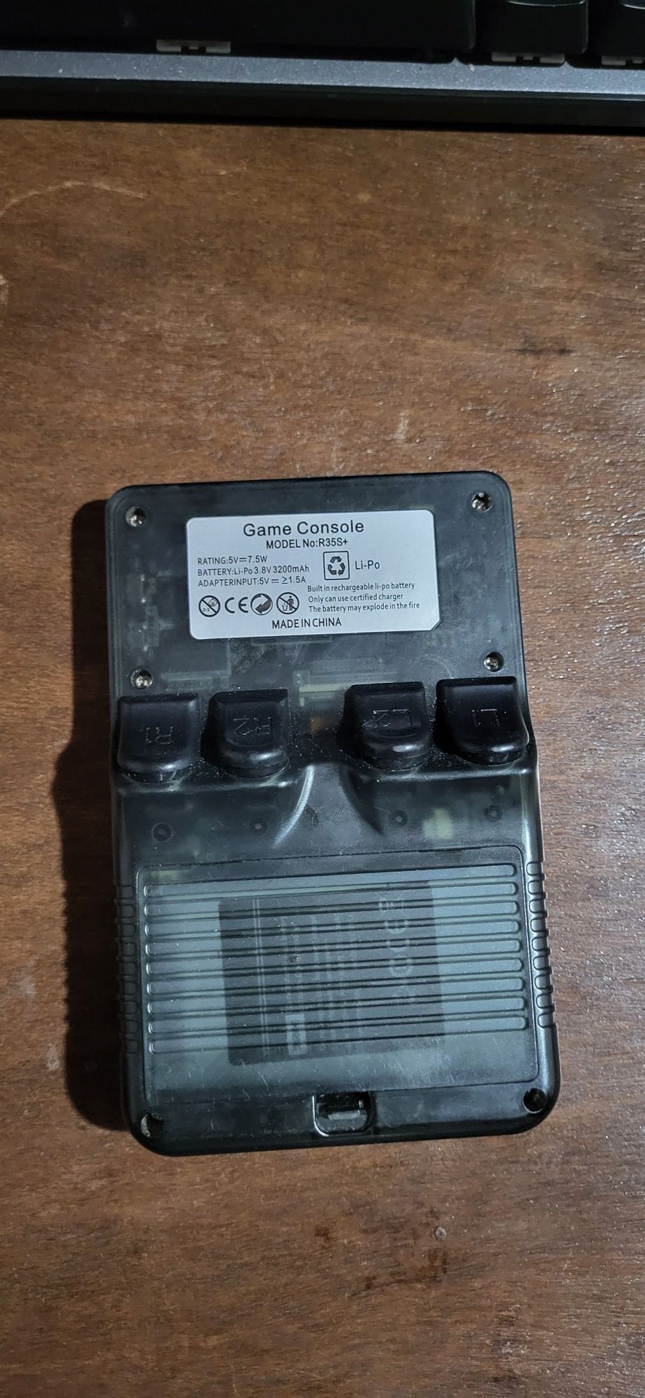 Consola R36S + Cartão SD de 128GB PNY