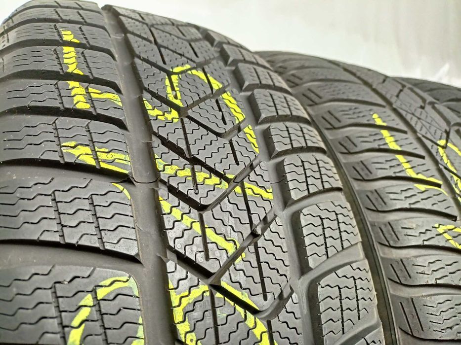 Pirelli SottoZero 3 225/55/17 24r. 97H 2x7,6mm 2x6,5mm (5915)