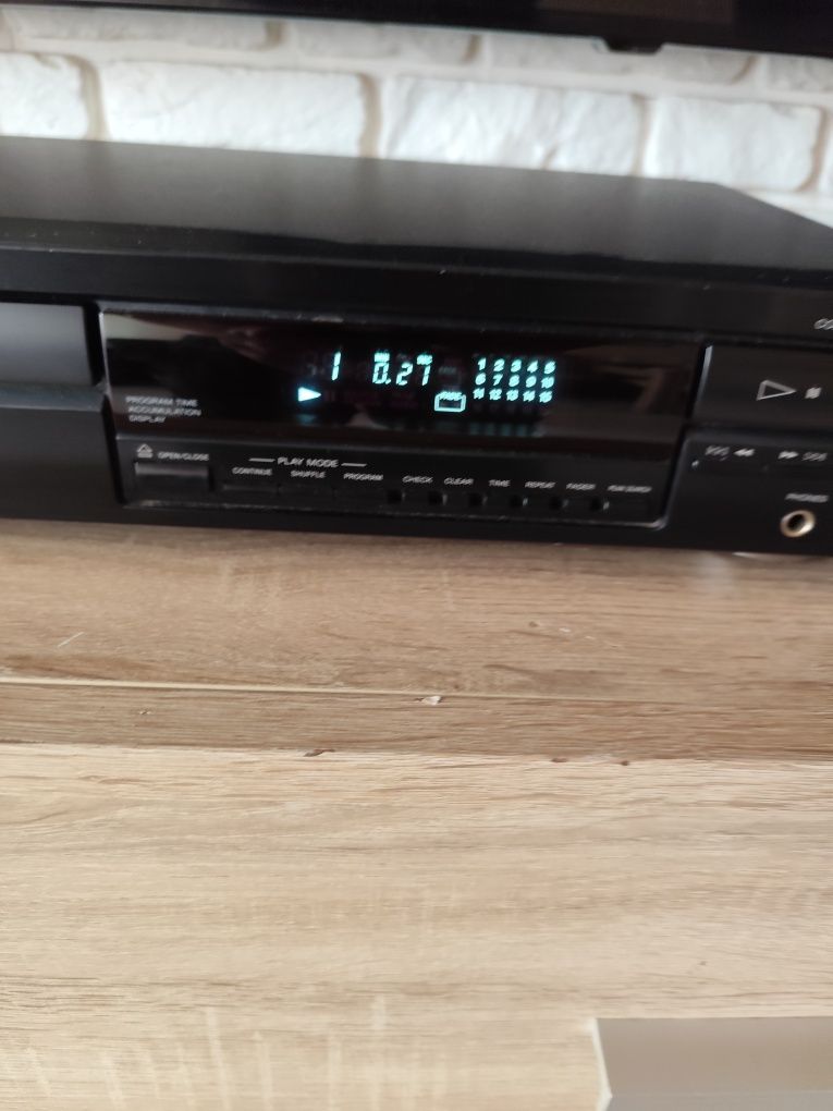 Odtwarzacz CD Sony CDP-297