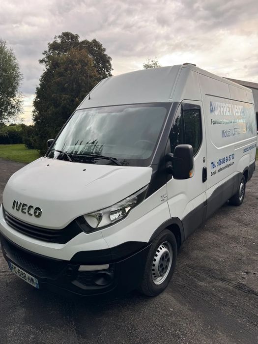 Iveco daili  Ładny stan bez rys i wgnieceń przebieg 212 tys.