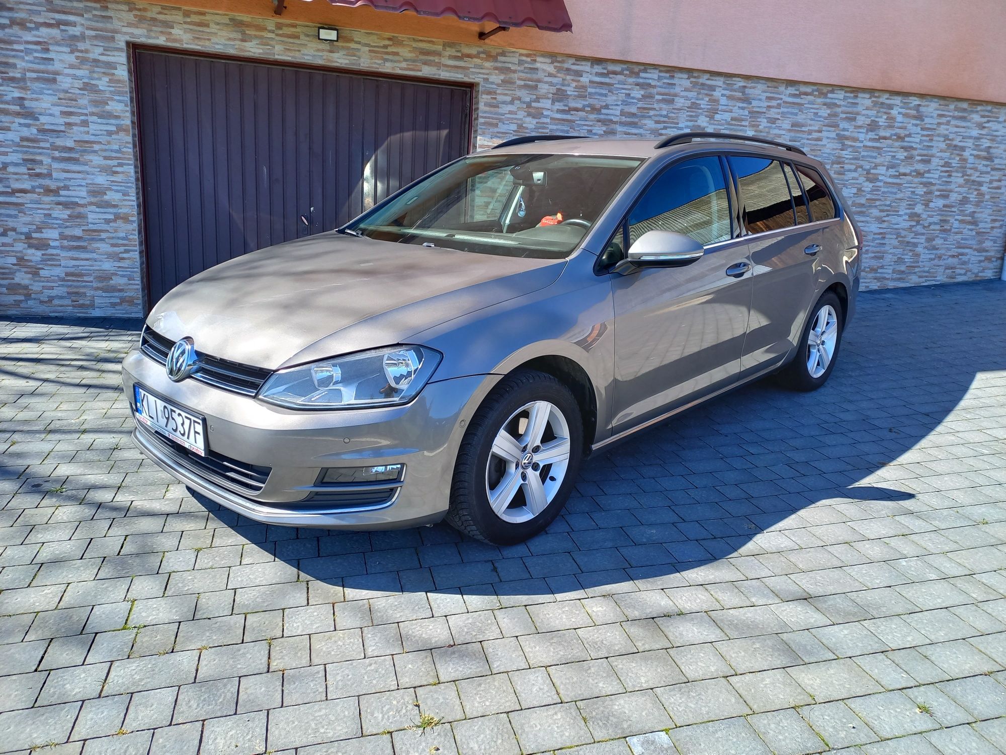 VW GOLF VII kombi /1.6 TDI/ 105KM