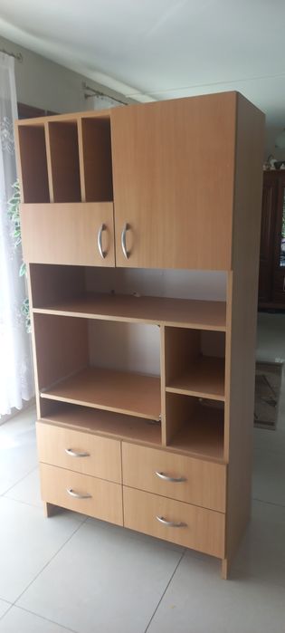 Witrynka biblioteczka dla dziecka lub do biura
