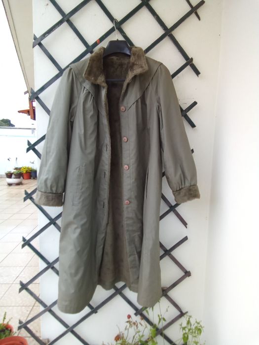 Gabardina comprida verde — elegante e quentinha