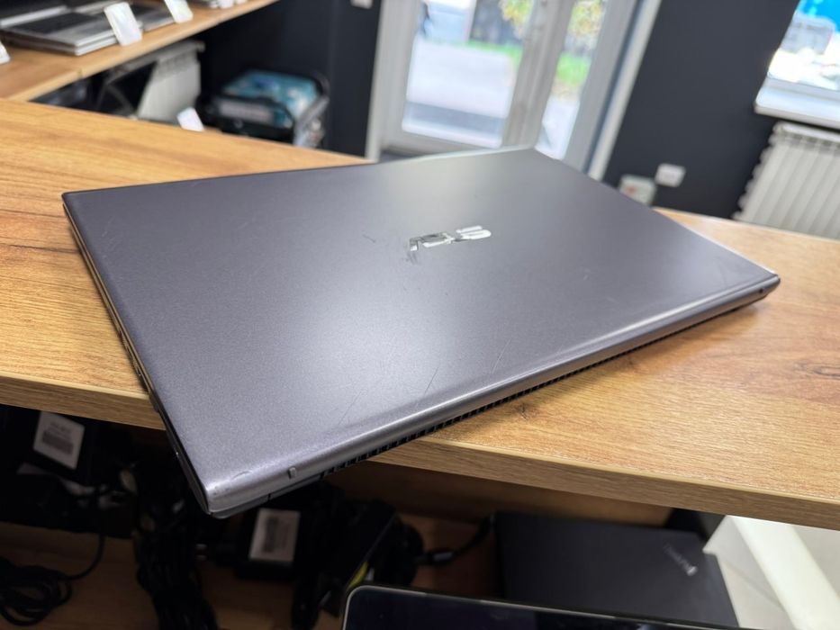 В наявності Ноутбук Asus VivoBook  15.6" FullHD IPS