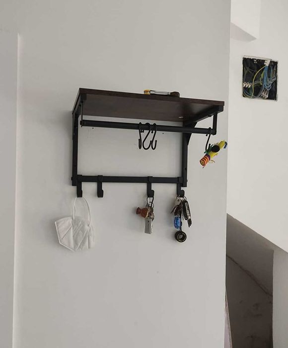 Półka łazienkowa z 8 haczykami do powieszenia na ubrania dom