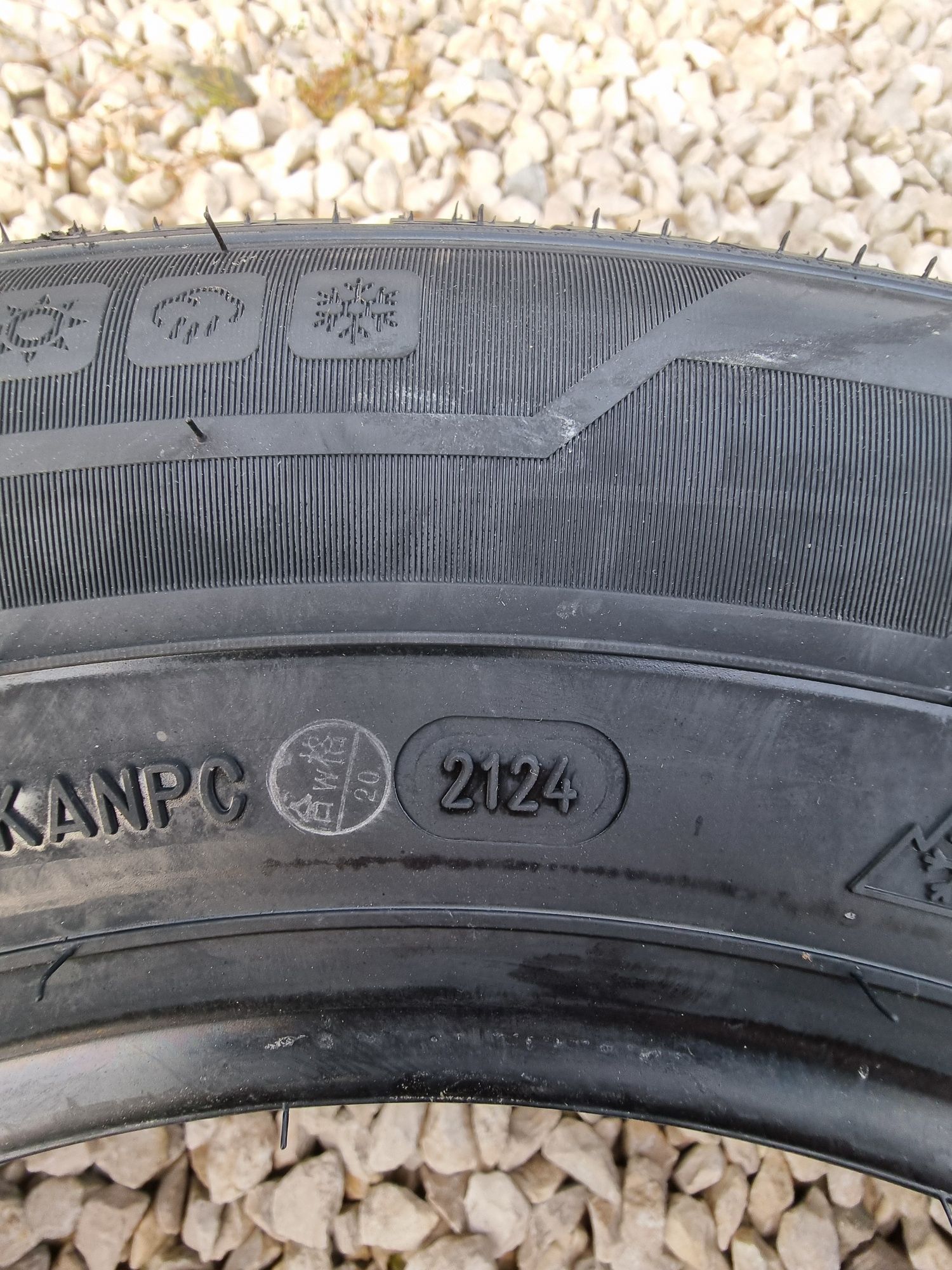 195/70R15 C * Nowe opony do BUS- a * Wielosezonowe * 2024 rok *Austone
