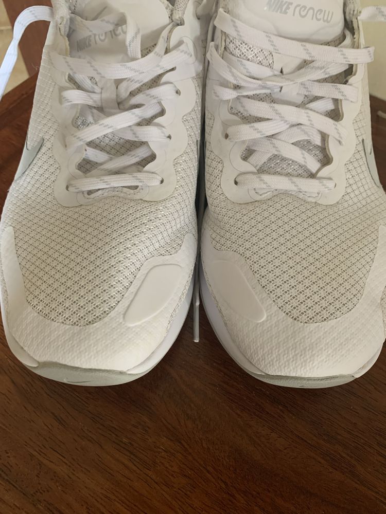 Buty nike renew 40