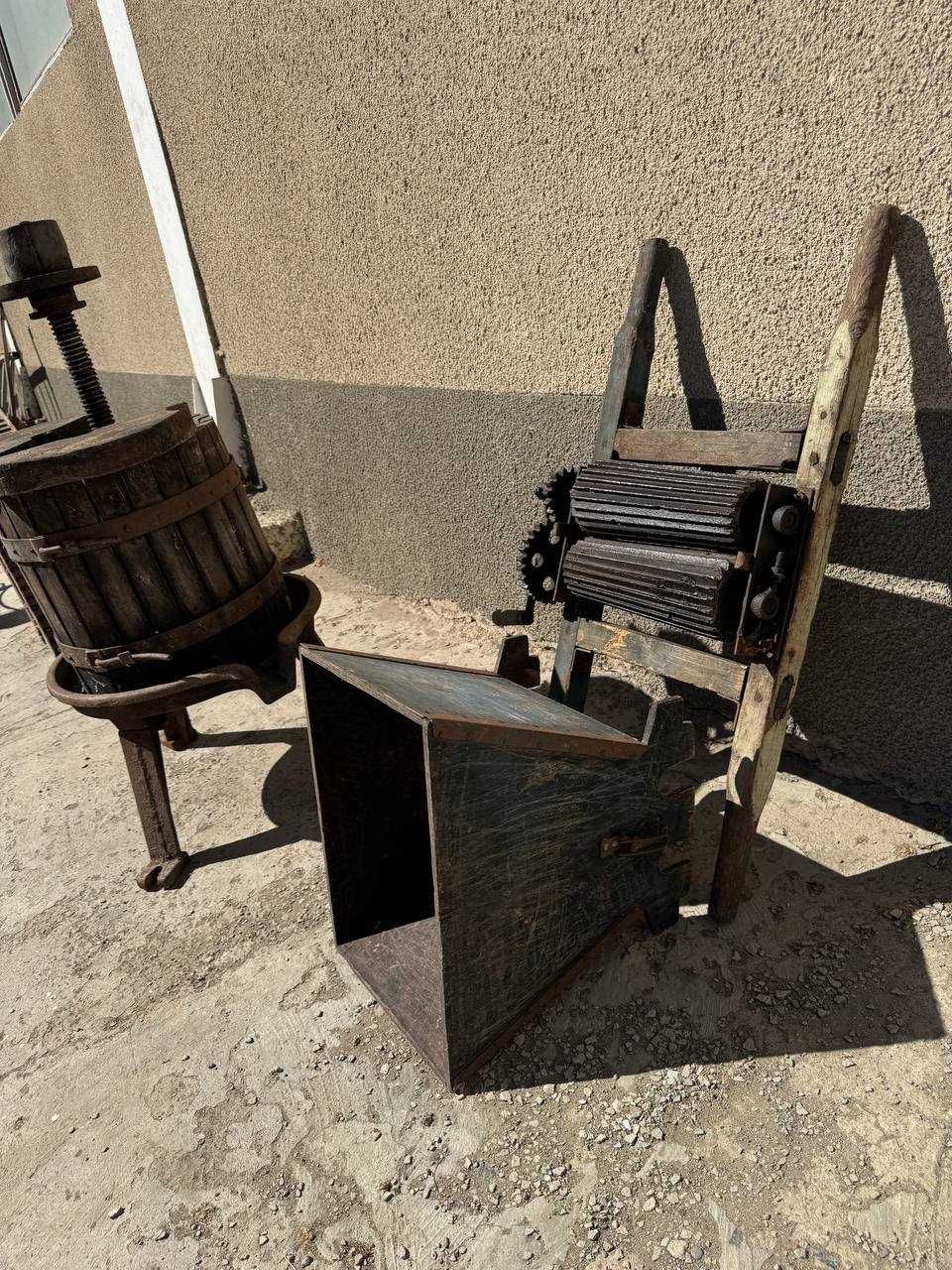 Продам прес і теребилку для винограду (СРСР, чавунні). Одеса.